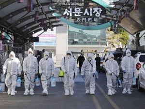 Sáng 24-2, Hàn Quốc ghi nhận thêm 1 ca tử vong và 161 ca nhiễm mới COVID-19. Ảnh: YONHAP