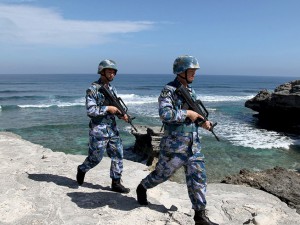 Biển Đông: Trung Quốc dùng ‘mặt nạ’ dân sự che đậy quân sự