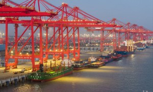 Bước ngoặt lịch sử của thương mại toàn cầu và sự hình thành của ba khối kinh tế lớn