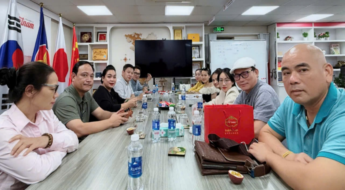 Các doanh nghiệp có buổi hội đàm trước chuyến đi SINGAPORE ASEAN vào 18:6:2025
